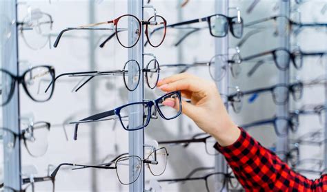 The 12 Best Eyeglass Stores For 2025 Free Buyers Guide