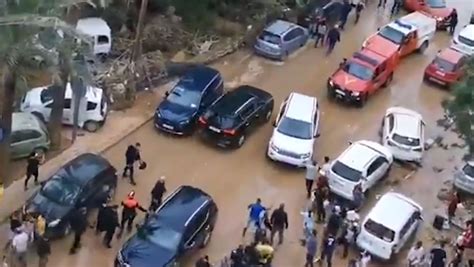 Video El Momento En El Que S Nchez Es Evacuado De Paiporta Entre