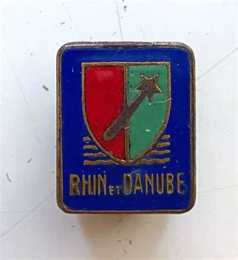 MÉDAILLE PUCELLE INSIGNE militaire Armée Française Rhin et Danube