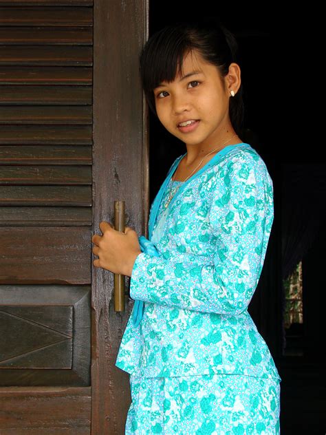 Cute Cham Girl (Southern Vietnam)