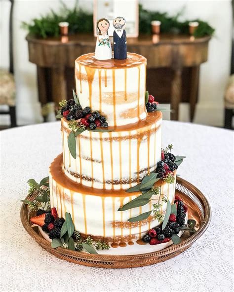 Wedding Cakes And Treat Companies In The Smoky Mountains