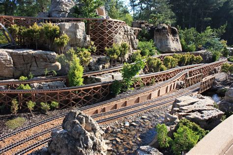 Garden Railway Layouts - Garden Railways, Big Sky Garden Railway Nanton ...