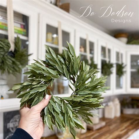 How To Quickly Hang Wreaths On Kitchen Cabinets Artofit