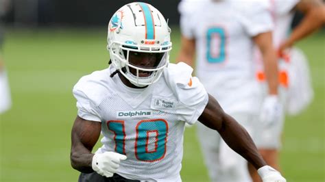 Police Investigating Miami Dolphins Star Tyreek Hill After Alleged