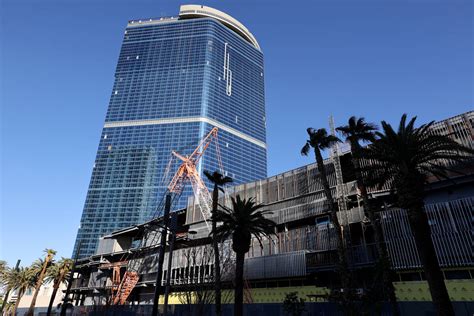 Fontainebleau Las Vegas construction updates