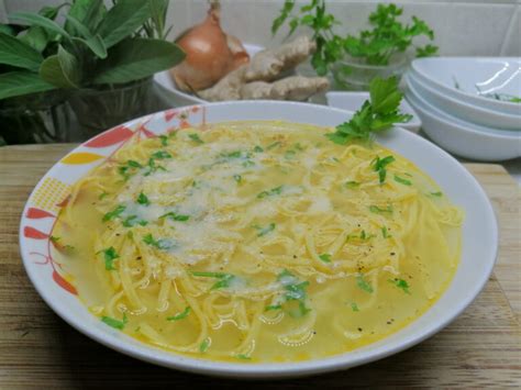 Tagliolini In Brodo Di Pollo