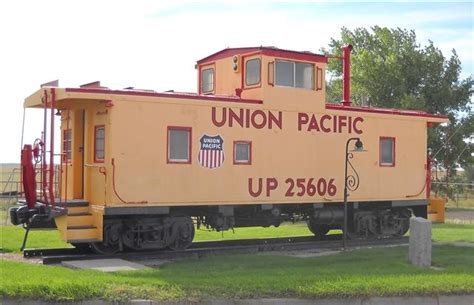 1000+ images about The Forgotten Railroad Caboose on Pinterest | Old ...