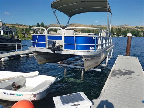 Pontoon Bunk Installation The Boat Lift Pros 41 Off