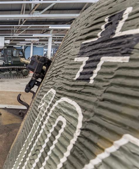 zimmerit    tank museum