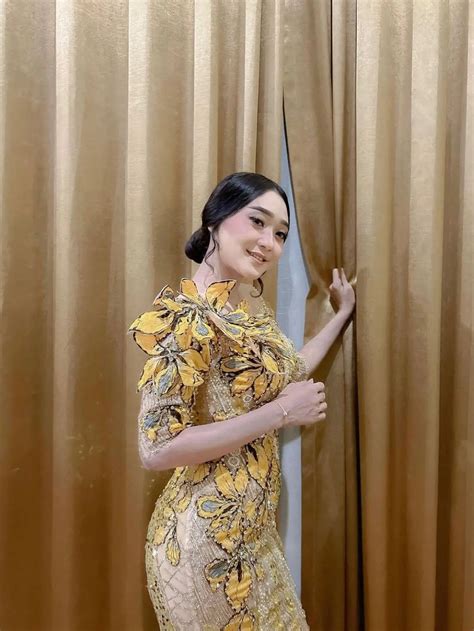 Profil Dan Agama Difarina Indra Pedangdut Cantik Asal Jawa Timur