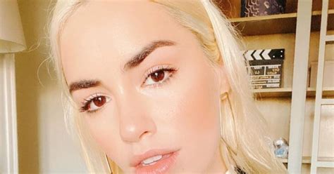 Lali Espósito encendió las redes con un sensual baile en bikini