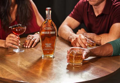 Bourbon 101 The Complete Bourbon Guide And Why Hosts Love This