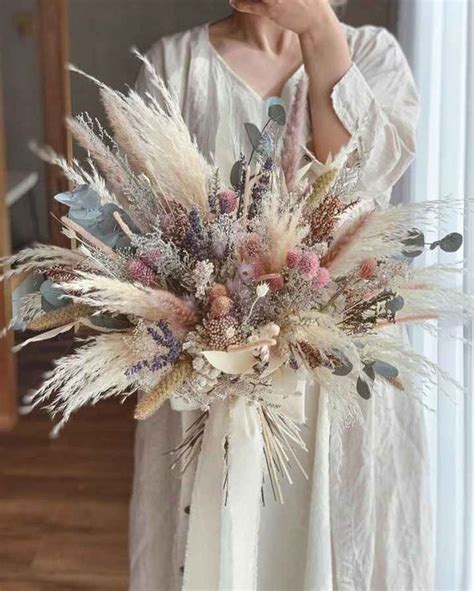 37 Beautiful Dried Flower Wedding Bouquets Weddingomania