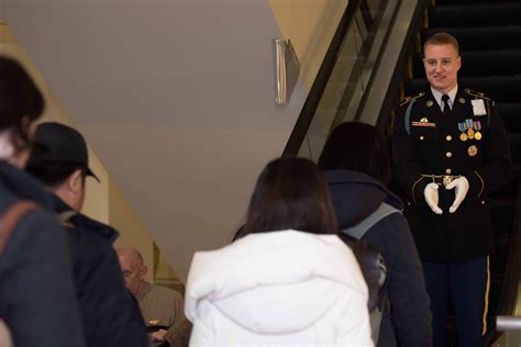 Essential Visitor Guide to the Pentagon Metro Station 2