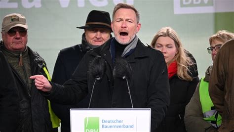 Aufgeheizte Stimmung Bei Bauernprotesten Entlastungen Angek Ndigt