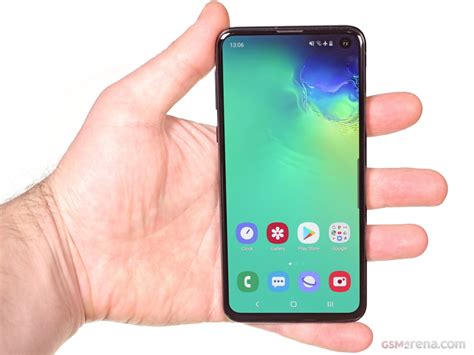 Samsung Galaxy S10e Pictures Official Photos