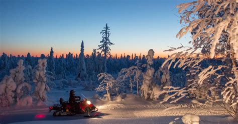 Rovaniemi Safari En Moto De Nieve Y Escapada Nocturna Con Fogata