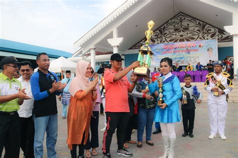 Juara Umum Marching Band Diraih SMP Negeri 2 Bintan Jurnal Kepri