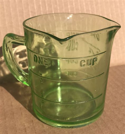 Vintage KELLOGG S Depression Green Vaseline Glass Measuring Cup 3