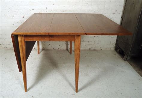 Mid-Century Modern Drop-Leaf Table at 1stDibs