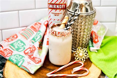 Easy Holiday Peppermint Mocha Cocktail