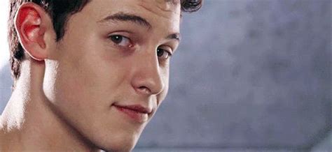 The 25 Hottest Shawn Mendes Gifs Hot Shawn Mendes Shawn Shawn Mendes