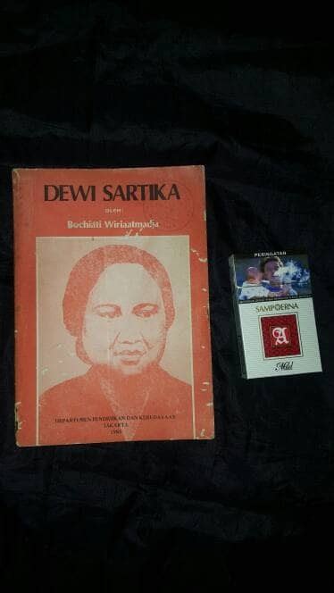 Buku Biografi Dewi Sartika