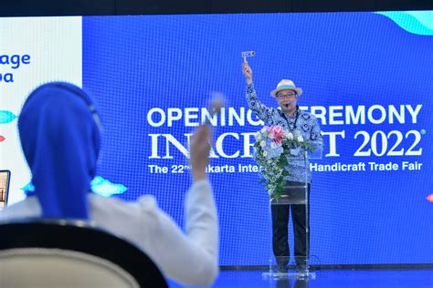 Presiden RI Pesan Suvenir Produk UMKM Jawa Barat