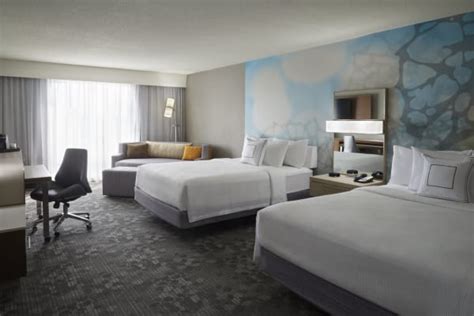 Hotels near Toronto Pearson International Airport in Toronto, Canada | www.trivago.ca