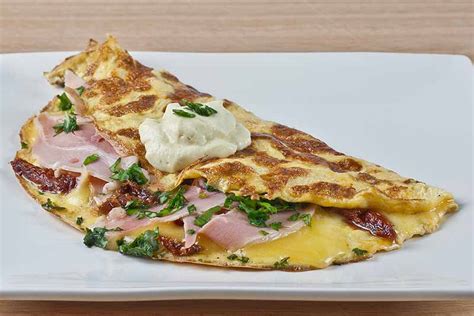 Ham Cheese And Sundried Tomato Omelette