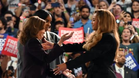 Beyoncé Introduces Kamala Harris At Houston Rally Hiphopdx