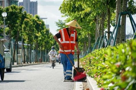 【安全知识】如何预防职业性中暑？这份“高温防护宝典”请查收！澎湃号·政务澎湃新闻 The Paper