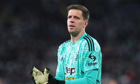 Juve Szczesny non prende più gol parate da record c è un piano