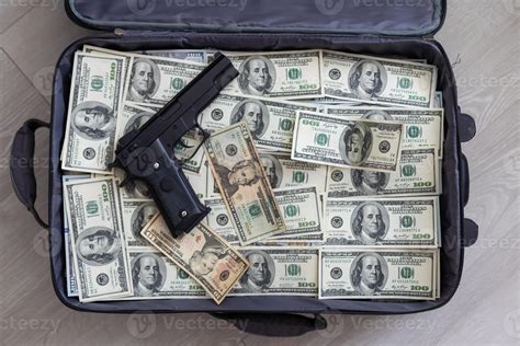 Open suitcase with one million dollars bills stacks 42960822 Stock ...