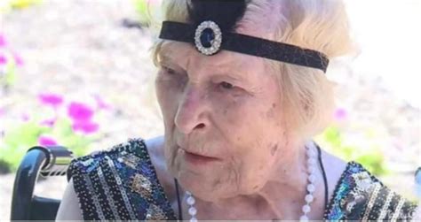 This 102 Year Old Grandmother Celebrated Her Birthday In 1920s Style