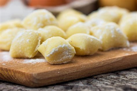 Gli Gnocchi Di Patate Sono Un Primo Piatto Della Tradizione Italiana A