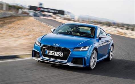 Audi Tt Rs Were Driving It On The Track This Week The Car Guide