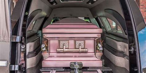 A Guide To Hosting A Memorial For Cremation Service