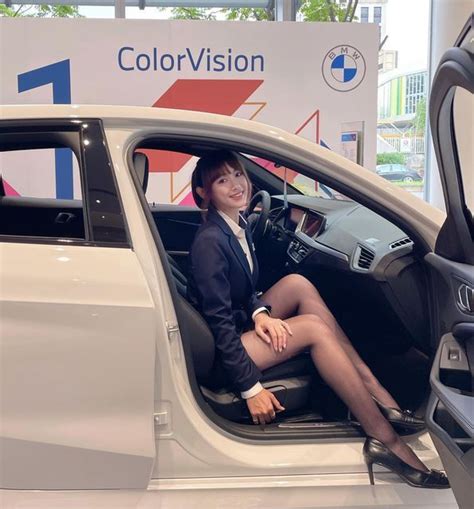 Yc H 黃樂兒💜🐈‍⬛🚘 On Instagram Fashion Monday 星期一 就用全新bmw 1系列 🧡edition Colorvision🧡 開始全新的一週 一起玩出街頭