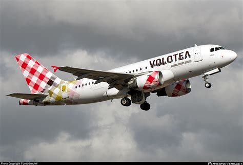 EC MTE Volotea Airlines Airbus A319 111 Photo By Jost Gruchel ID