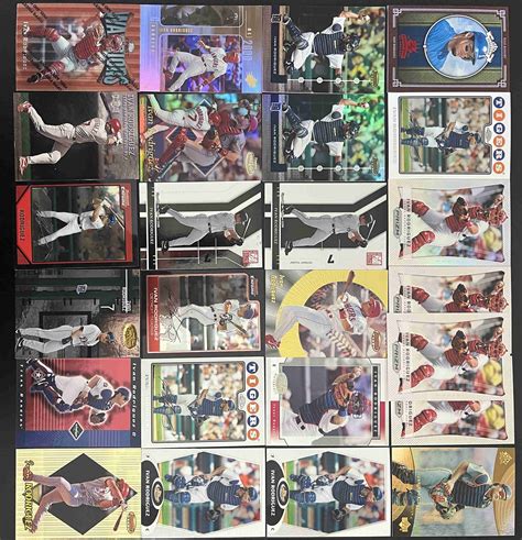 Sportlots Auctions 100 IVAN RODRIGUEZ HUGE CARD LOT 100 PUDGE