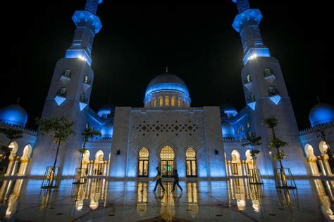 Foto Direktur Operasional Masjid Raya Sheikh Zayed Buka Suara Soal