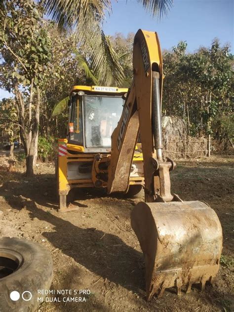 76 HP At 2200 Rpm JCB 3DX Super 4WD S S E Loader Machine Capacity