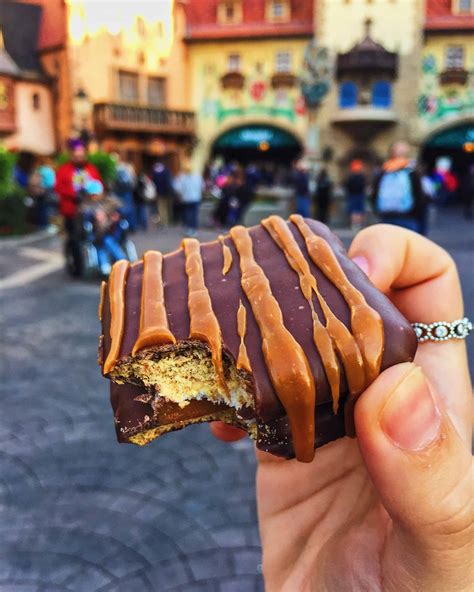 10 Best Snacks To Eat Around The World At Epcot S World Showcase