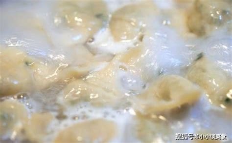 饭店大厨不小心说漏嘴：这样煮饺子不破皮，而且吃起来更筋道 东方养生频道 东方养生