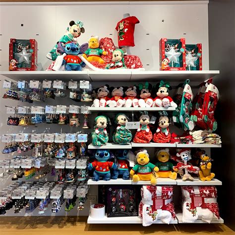 Christmas Merch Has Hit the Disney Stores! ⋆ Disney Dopamine