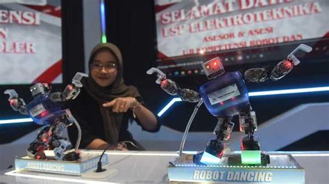 Mengenaklan Dunia Robotik Melalui Robopark Indonesia Foto Tempo Co