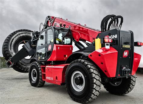 telehandlers  essential guide  construction mining