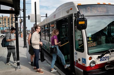 CTA service returning on some bus routes, after pandemic-era cuts