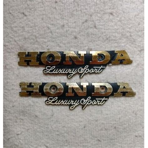 Jual Emblem Tangki Gl Pro Gl Max Original Luxury Sport Shopee Indonesia